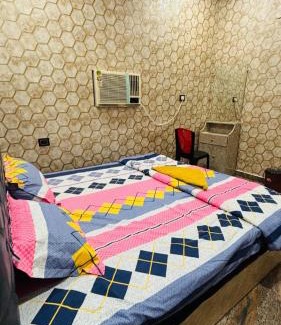 Salon Hotel | Anusthan Hotel