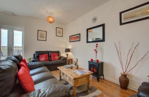 Irstead House | Discover Anvil Cottage: Pet and Child Friendly Retreat