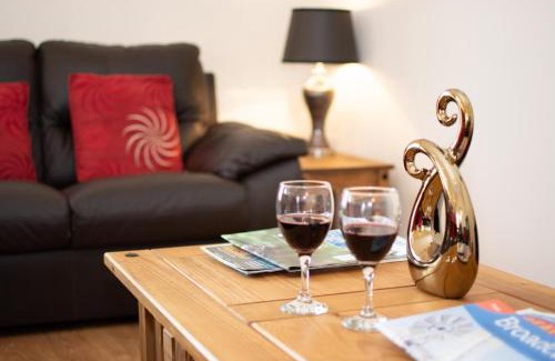 Irstead House | Discover Anvil Cottage: Pet and Child Friendly Retreat