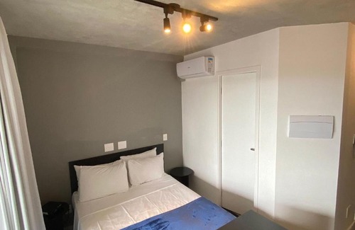 Bom Retiro Apartment | Pet-Friendly Stay at Any Smart Bom Retiro - Top Rated 8/10