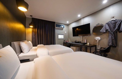 Anyang Hotel | Budget-Friendly Anyang JM: Eco-Friendly Retreat with Breakfast