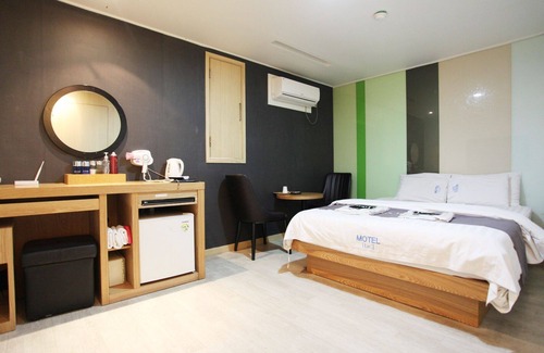 Anyang Hotel | Eco-Friendly Escape at Anyang Lu with Family Amenities