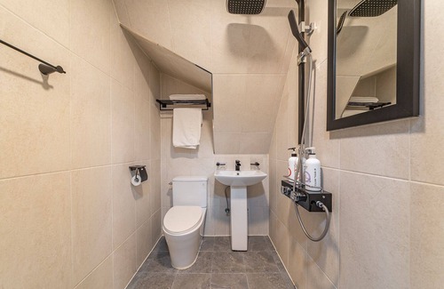 Anyang Hotel | Eco-Friendly Stay at Anyang Positano with Family Amenities