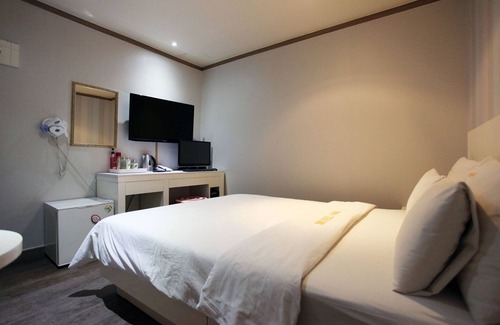 Anyang Hotel | Eco-Friendly Comfort at Anyang The One Hotel