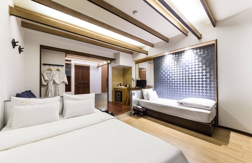 Anyang Hotel | Eco-Friendly Stay at Anyang Winners with Family Amenities