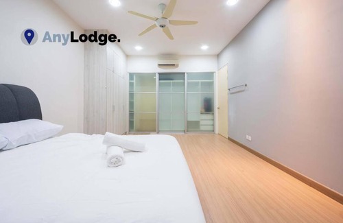 Puchong Apartment | Discover AnyLodge 22 @ Puchong with Pool & Child-Friendly Amenities