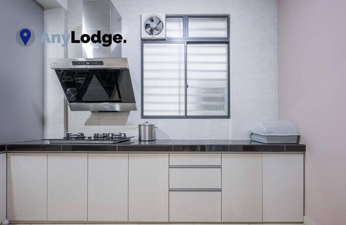 Puchong Apartment | Discover AnyLodge 22 @ Puchong with Pool & Child-Friendly Amenities