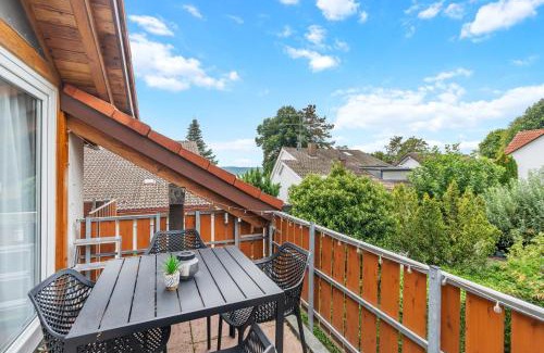 Ueberlingen Apartment | Pet-Friendly Retreat at ANYTIME - Gästehaus Weinberg