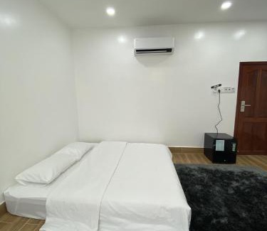 Cao Lanh Hotel | Budget-Friendly AOC Hotel with Breakfast and Family Perks