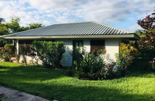 Aore Island House | Experience Aore Hibiscus Retreat: Oceanfront & Pet Friendly