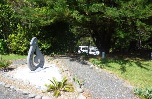 Tryphena Cabin | Budget-Friendly Aotea Lodge on Great Barrier Island