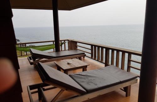 Koh Tao Resort | Experience Aow Leuk Grand Hill with Private Beach Access