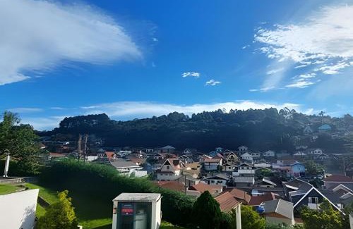 V Cristina Apartment | Comfortable 2-Bedroom Apartment Near Parque das Cerejeiras