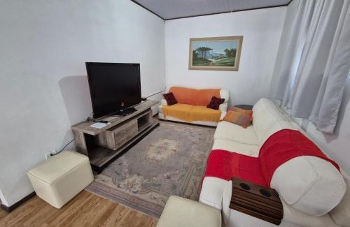 Treze Tilias Apartment | Cozy Retreat in the Heart of TT - Pet & Child Friendly
