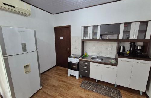Treze Tilias Apartment | Cozy Retreat in the Heart of TT - Pet & Child Friendly
