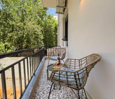 Nea Chora Apartment | Oceanfront Apẽron Suite - Downtown Chania, Rated 10/10