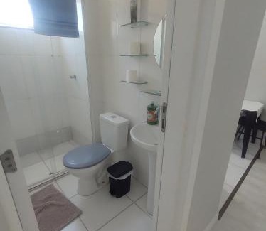 Alexandra Apartment | Modern Apartment with AC, Fast Internet & Private Parking