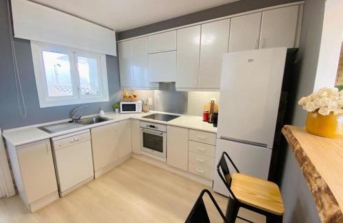 Oliva Apartment | Beachfront XimoApartments AP-4 with Ocean Views & Parking