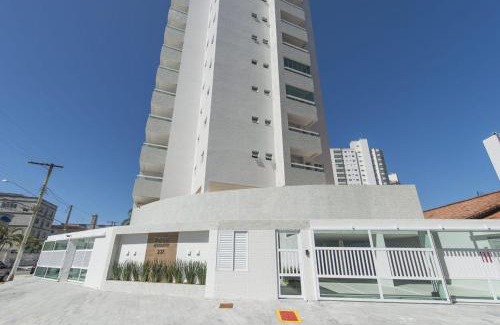 Caicara Apartment | Discover AP 71 Costa Verde Praia Grande: Pet-Friendly Oasis
