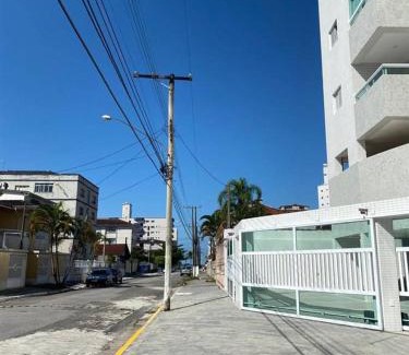 Caicara Apartment | Discover AP 71 Costa Verde Praia Grande: Pet-Friendly Oasis