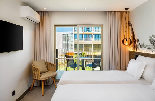 Canada Hotel | Relax at AP Cabanas Beach & Nature - Adults Only Retreat