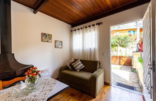 Vila Everest Apartment | Safe and Convenient Stay at Ap Casal - Rated 9.8/10