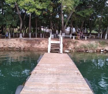Caldas Novas Apartment | Relaxing B101 AP do Lago: Kitchen, Hot Tub & Perfect Reviews