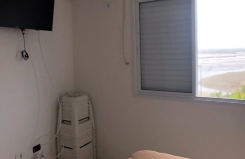 Maracana House | Beachfront Escape: Wheelchair Accessible with Kitchen