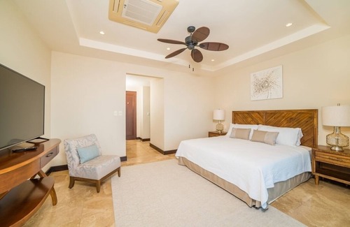 El Ocotal Condo | Unforgettable Views with Large Balcony at Ocotal Beach
