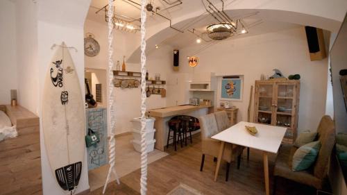 Poertschach am Woerthersee Apartment | Pet-Friendly Retreat with Hot Tub & 9.7/10 Guest Rating