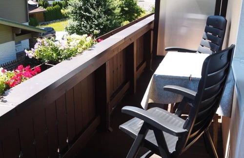 Schonbach Apartment | Exceptional 1-Bedroom Apartment at Oberhauser Greti