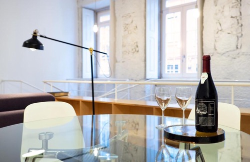 Viseu Apartment | Discover APA D - Loft Guesthouse: 4-Star Comfort Awaits