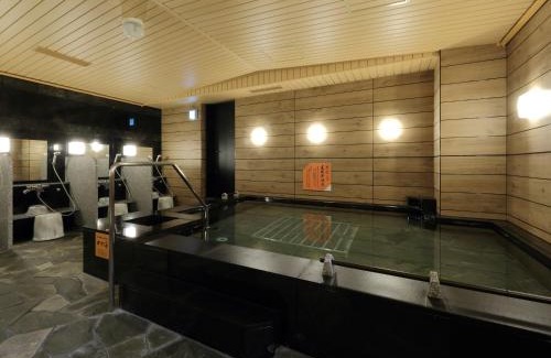 Marunouchi Hotel | Comfort at APA Hotel Nagoya Sakae Kita with Spa & Dining