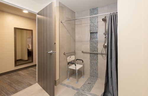 Globe - Miami Resort | Discover Apache Gold Resort Hotel with Family-Friendly Amenities