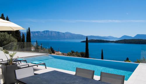 Perigiali Villa | Experience Apaggio Villas: 4-Star Retreat with Pool & Pets