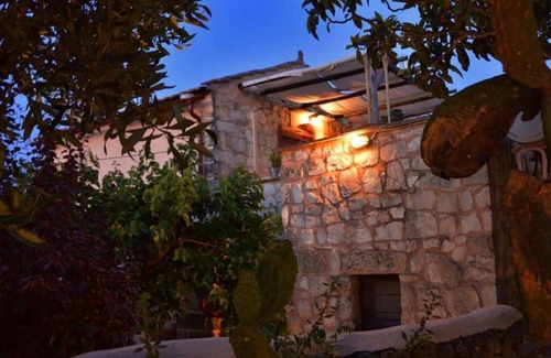 Vamos House | Cozy Apanemia Stone House in Crete with Family-Friendly Amenities