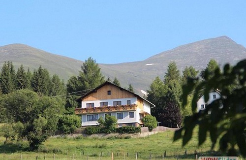 Auen Apartment | Family-Friendly Apartment with Kitchen and Spa Amenities