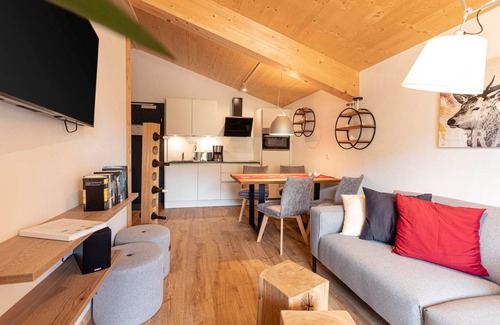 Sankt Lorenzen ob Murau Apartment | Top-Rated Kreischberg Apartment Near Ski Resort with Breakfast