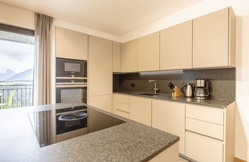 Sankt Martin am Tennengebirge Apartment | Inviting Apartment for 6 with Infinity Pool and Spa
