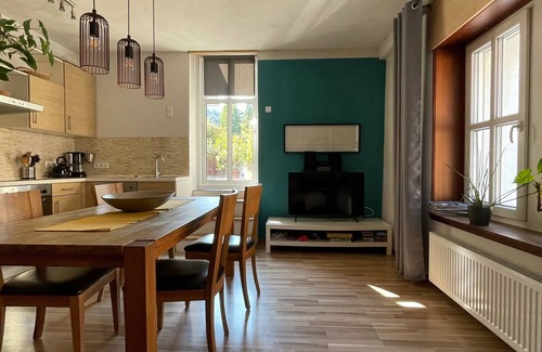 Neustadt an der Weinstrasse Apartment | Top-Rated Apartment "Stadtoase" in Neustadt an der Weinstrasse
