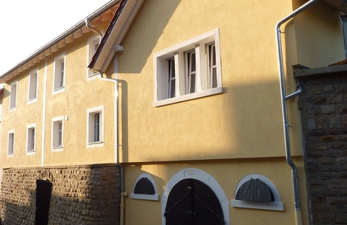 Neustadt an der Weinstrasse Apartment | Top-Rated Apartment "Stadtoase" in Neustadt an der Weinstrasse