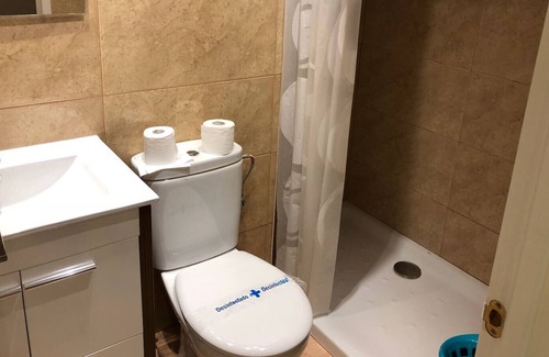San Martin de Valdetuejar Apartment | Family-Friendly Stay at Apartamento Casa Lara with Pool