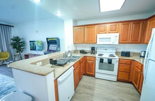 Florida Central Atlantic Coast Apartment | Ideal Apartment Near Disney with Pool and Family-Friendly Vibes
