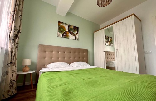 Baia Mare Apartment | Family-Friendly Stay at Apart 72 Rated 9.8/10