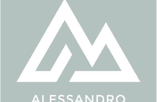 Huben Apartment | Oceanfront Retreat at Apart Alessandro | Rated 9/10 by Guests