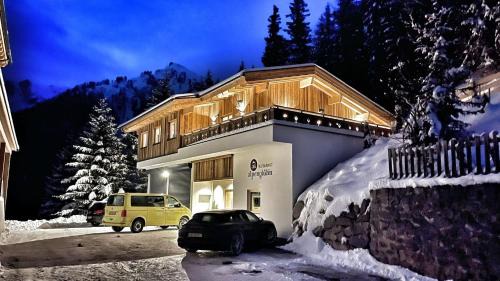 Spiss Apartment | Family-Friendly Apart Alpenglüh’n with Top Ratings