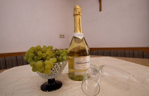 Kauns Apartment | Experience Comfort at Apart Alpinea - Your Home Away