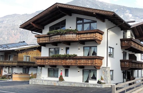 Ried im Zillertal Apartment | Family-Friendly Stay at Apart Auermühl with High Ratings
