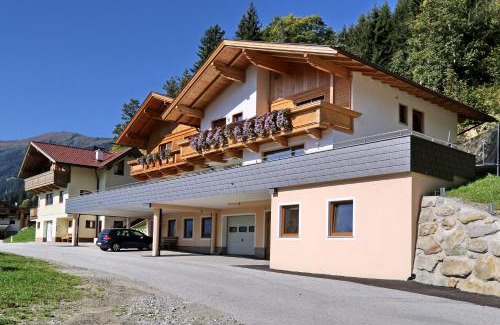 Zellberg Apartment | Family-Friendly Apart Bergkristall Zellberg - Rated 9.8/10