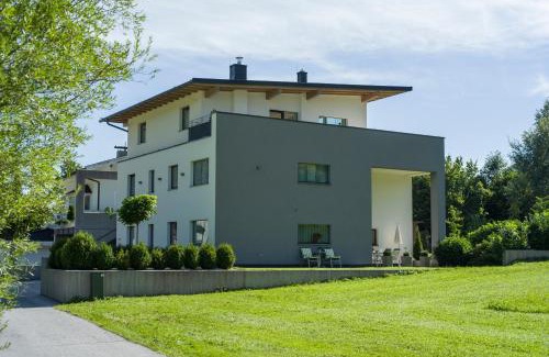 Maurach Apartment | Pet-Friendly Apart Blassnig with Oceanfront Views
